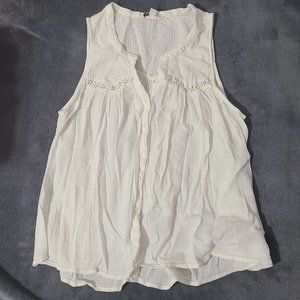American Eagle White Pleated Sleeveless Top M